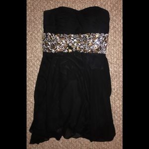 strapless homecoming dress